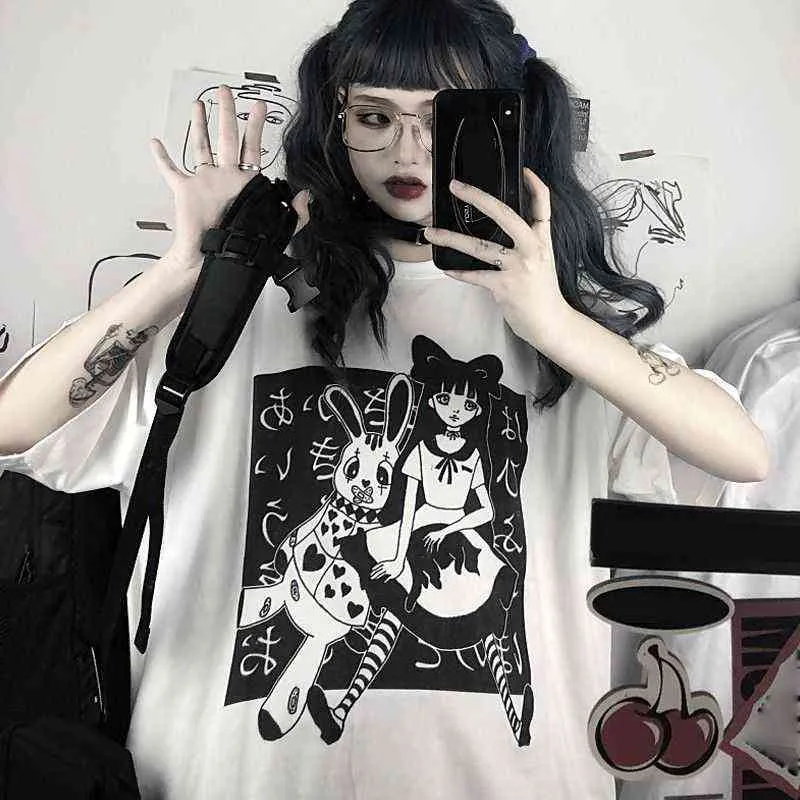 Goth graphic tees kvinnor svart t-shirt för tonåringar e tjej fe grunge 2021 anime toppar överdimensionerade streetwear alt kläder fernan chic g220310