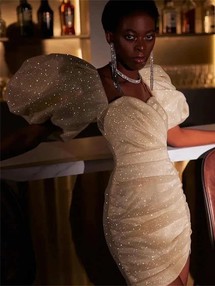 African Sparkle Białe Cekinowe Cocktail Party Dresses Krótkie rękawy puffowe Mini Sheath Prom Suknie Eleganckiej sukni wieczorowej dla kobiet Specjalne okazje