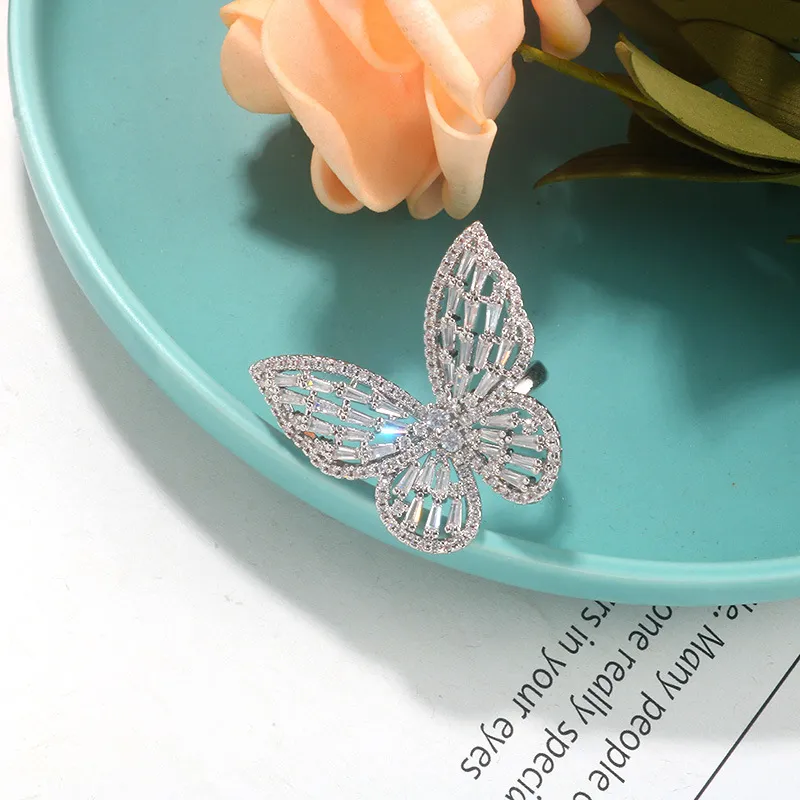 Ny Super Fairy Zircon Butterfly Open Peint Finger Ring Mode Temperament Söt Vild Kärlek Ringar Kvinnliga Smycken