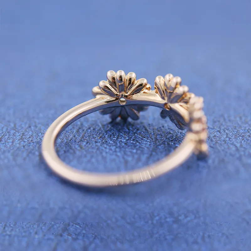 Pandora classic daisy shop flower band ring