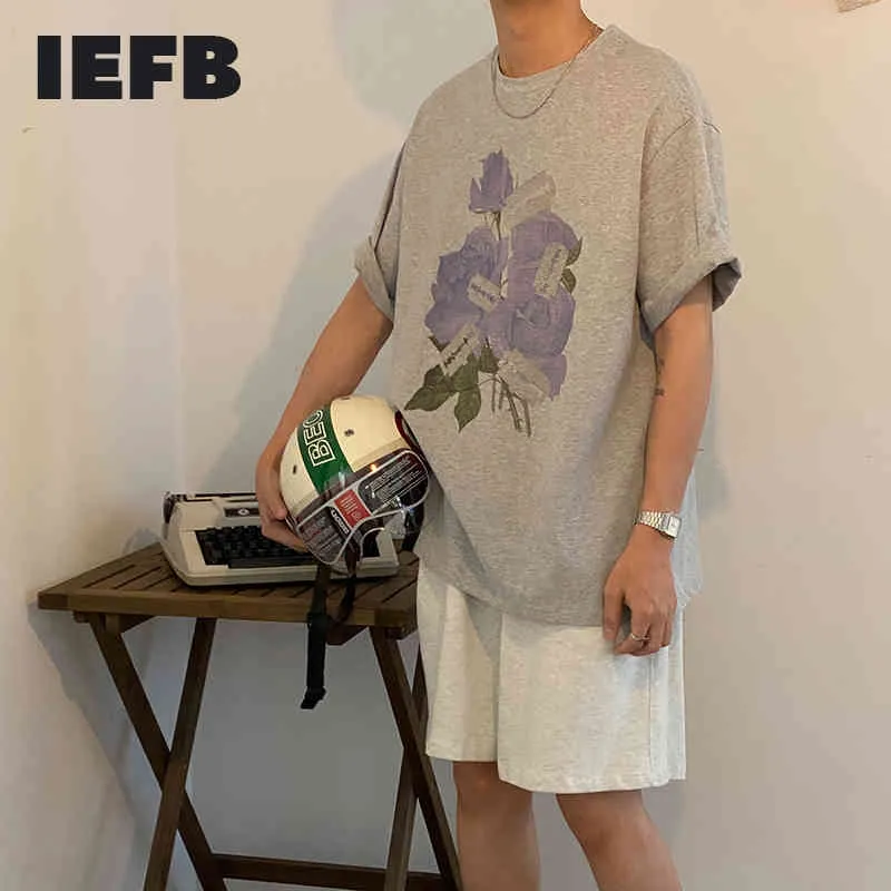 IEFB Lila Rose Print Kortärmad T-shirt Mäns Sommar Mode Koreansk Loose Stora Grå Casual Tee Round Collar Toppar 9Y7432 210524