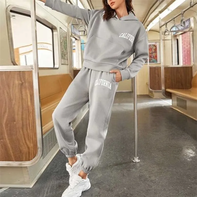 Letter Print Fleece Women Hoodie 2 Pieces Set Full Sleeve Hooded Top Jogger Long Sweatpant Women's Tracksuit Loose Casual Autumn 211105