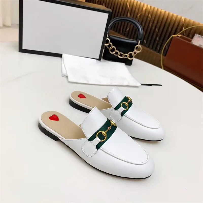 Designer Top Quality sandals Men Women Wild Comfortable Princetown Lace Velvet Loafers Ladies Casual Mules Metal Buckle Bees Snake Pattern With Box