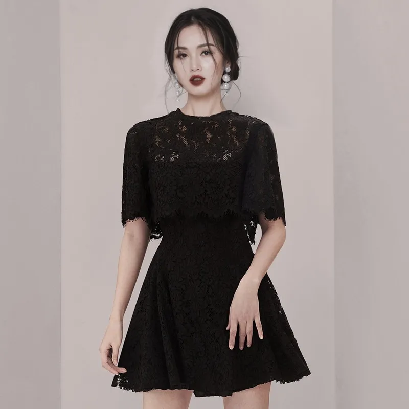 Högkvalitativ Summer Women's White Black Lace Cloak Topps + Spaghetti Straps Slim Sheath Dress Two Piece Runway 2 Piece Dress 210514