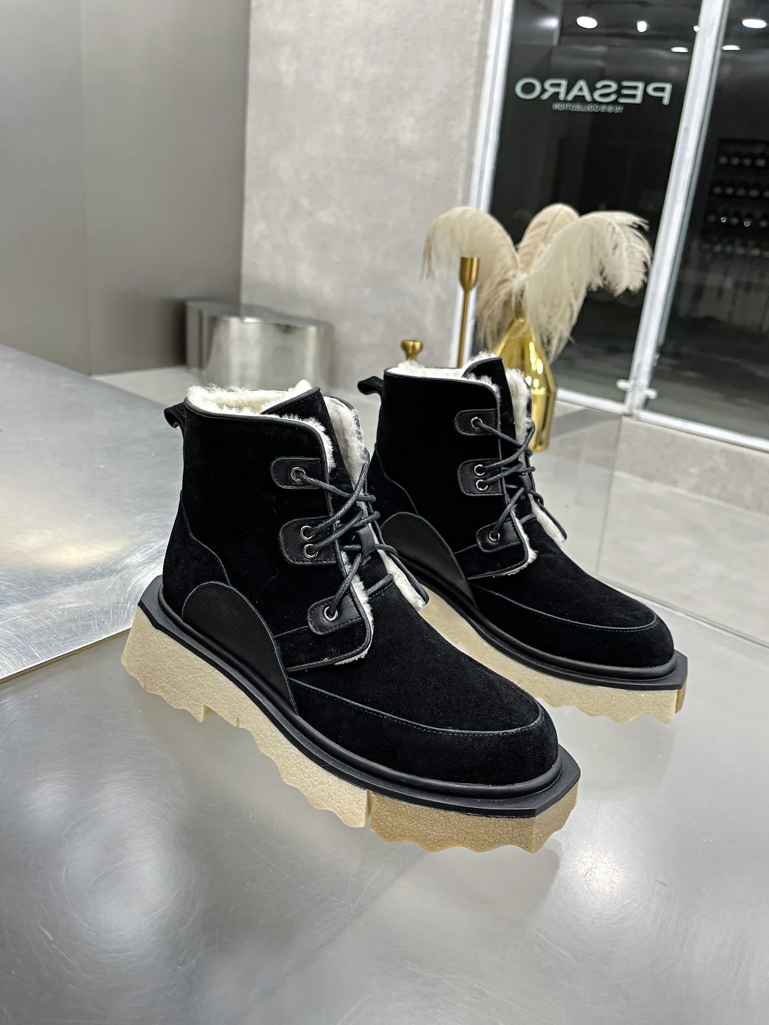 Women Flat Ankle Boots Lace-up Fashion Rubber Sole Booted Top Designer Ladies Winter Snow Boot Shoes Plus Size
