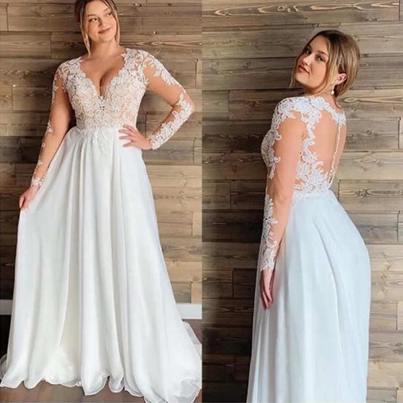 Abiti da sposa vintage in pizzo A Line maniche lunghe Abiti da sposa taglie forti Scollo a V Sweep Train Light Champagne Abiti da sposa all'aperto