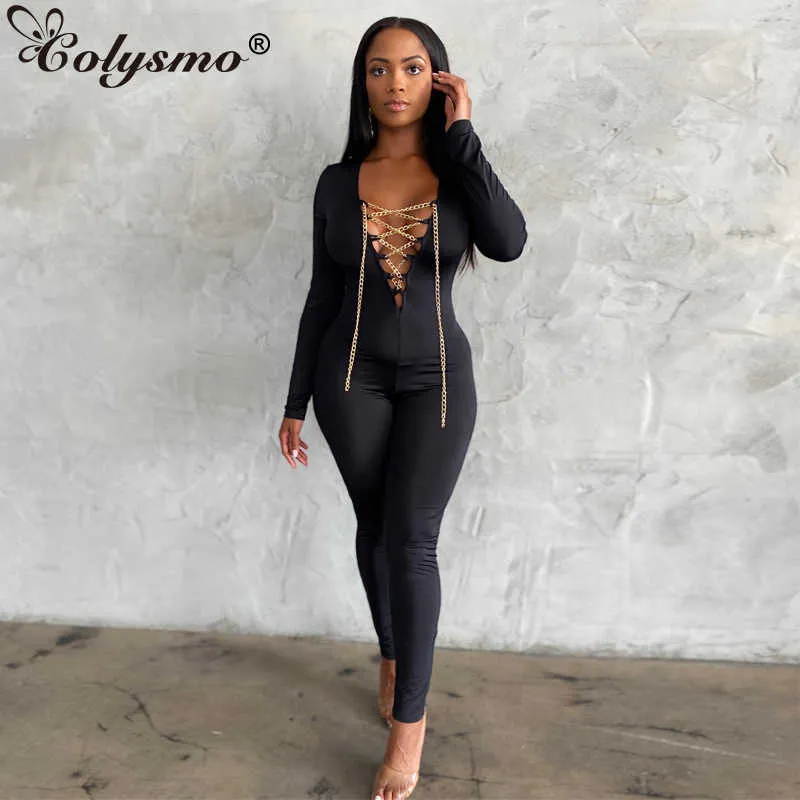 Colysmo Fall Black Kombinezon Sexy Głęboki V Neck Chain Cut Out Playsuit Slim Fit Długie Rękaw Outfit Kobiety Sportowe Nosić 210527