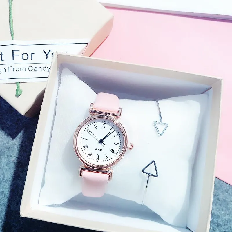 Relógios de pulso relógio simples para mulheres pulseiras vintage ladies moda watchwatch feminino pequeno relógio de tendência requintada presente relogio