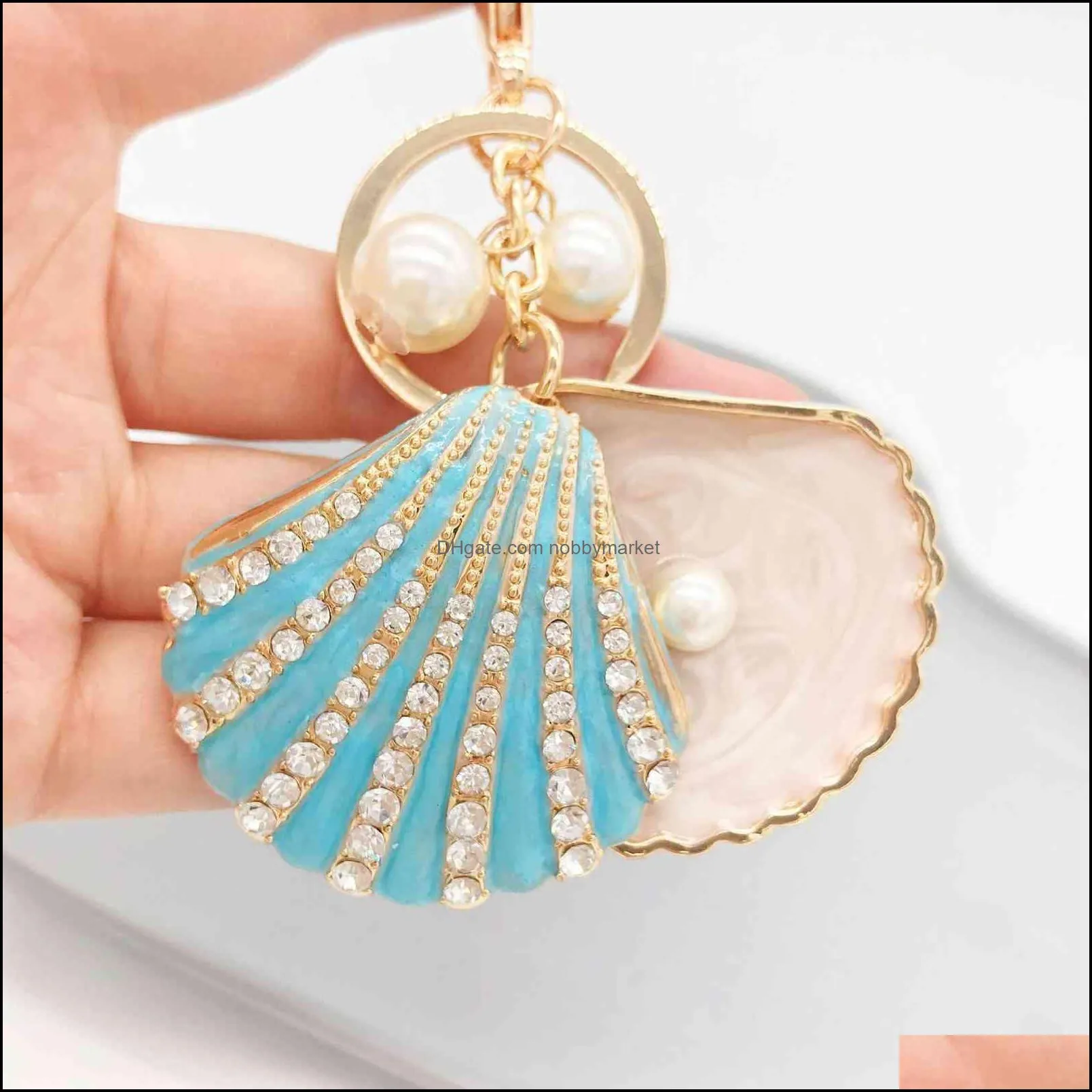 Women`s Fashion Pearl Shell Luxury Keychain or Phone Pendent Bead Adult Car Key Chain Foe Gifts