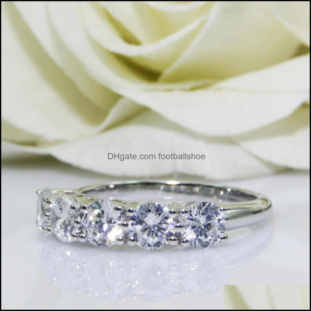 2.0CTW Round Cut DF Color Moissanite Center,14K Solid White Gold, Female Gold Ring,Wedding Ring,Pave Set Style Y1124