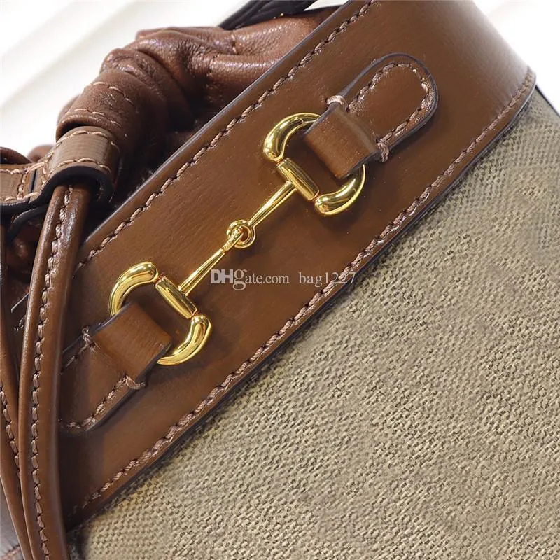 Worldwide Classic Luxury Matching Leather Shoulder Bag Bucket Bag Handbag Highest Quality Size 16cm