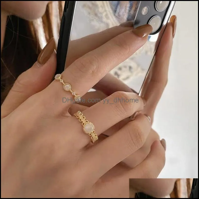 Wedding Rings AOMU Korea Retro Simple Gold Color Lace Flower Metal Opal Autumn Winter For Women Female Vintage Hand Accessories