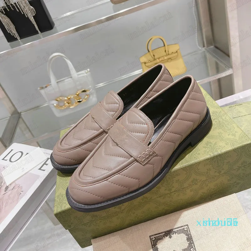 디자이너 - 여성 신발 가죽 로퍼 Moccasins 여성 Luxurys 구두 슬립 온 비즈니스 금속 버튼 가죽 옥스포드