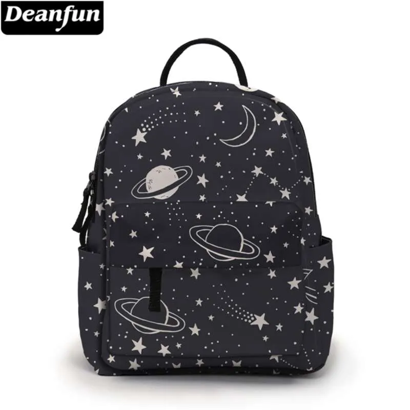 Deanfun Planet Impression Mini Sac à dos Star Modèle Magnifique Filles Sacs à bandoulière Mode Sac à dos pour adolescents MNSB-24 210929