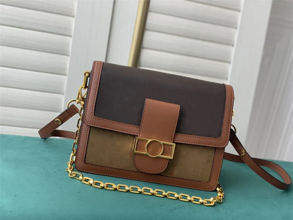 Kobiety Projektant Torebka Messenger Torba Utleniająca Skóra Pochette Metis Eleganckie Torby Na Ramię Crossbody Tote Soft Torebce Sprzęgła Wszystkie Dopasuj Zamknięcie pokrywy