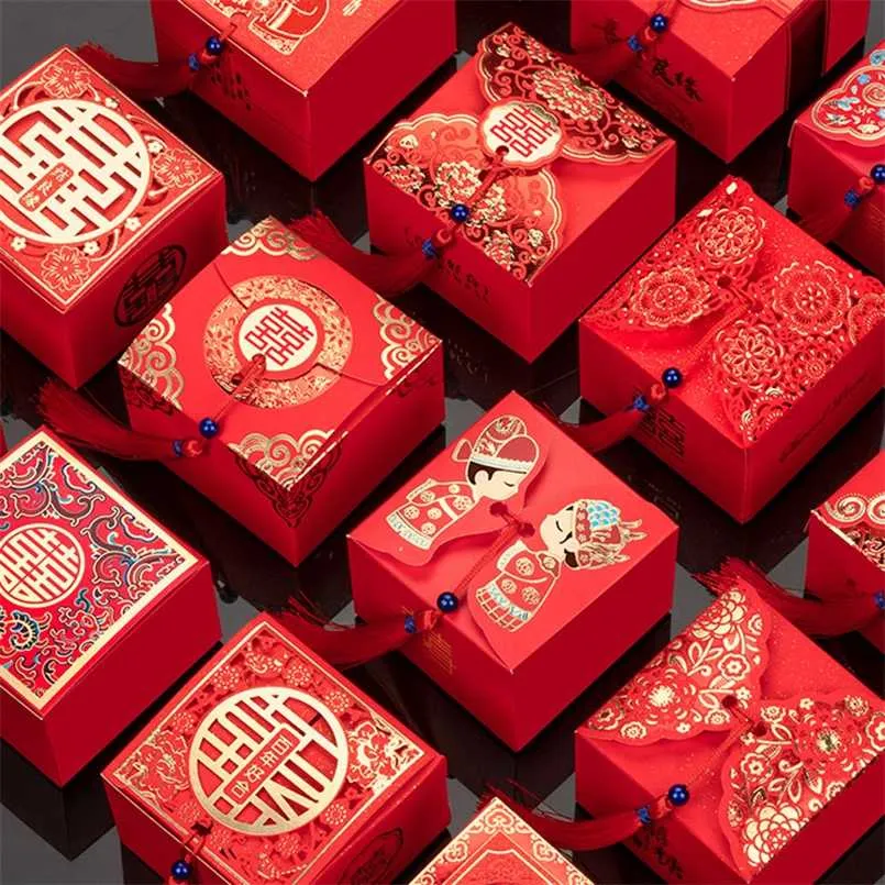 50st Creative Red Chinese Style Candy Boxes Bröllopsgåvor för gäster Mariage Papper Chokladförpackning Box Boite Gateau Mariage 211108