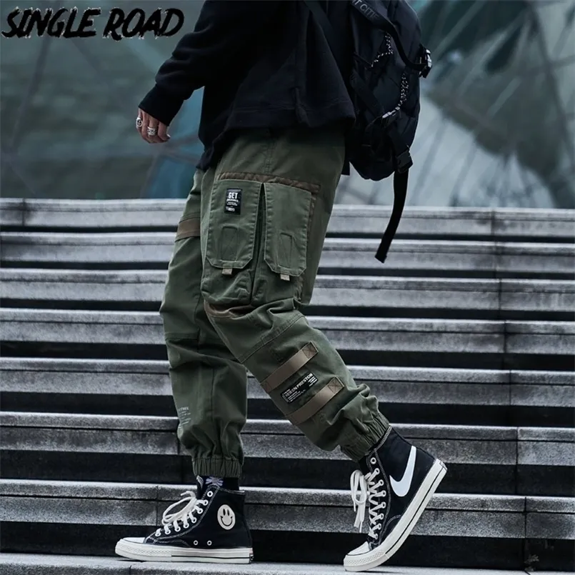 Single Road Mens Cargo Pants Hommes Mode Poches Latérales Hip Hop Techwear Joggers Mâle Japonais Streetwear Pantalon Pantalon Hommes 220311