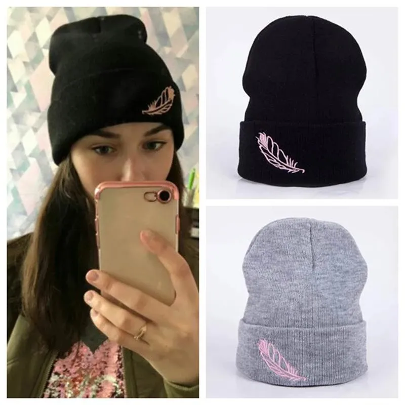 Inverno outono chapéu de malha para mulheres homens padrão de pena quente beanie casual unisex macio macio ladys boné