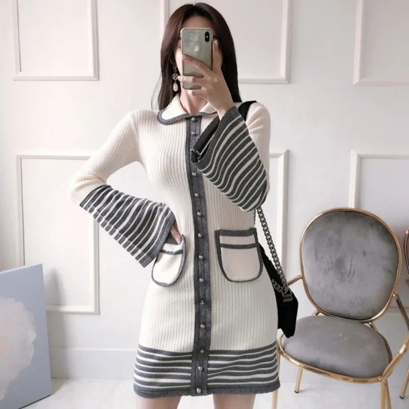Women Autumn Winter Pullover Knitted Dress Fashion Peter pan Collar Long Flare Sleeve Casual Vintage Striped Mini Sweater Dress 210514