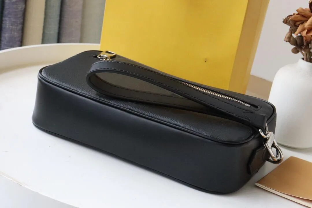 花柄キャンバスクラッチバッグ ファスナー開閉 ブラックフラワー ユニ