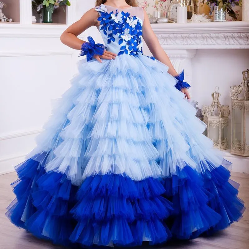 Blaue Blumenmädchenkleider für die Hochzeit, luxuriöse Rüschen, gestufte Röcke, Kleinkind-Festzug-Kleider, Tüll-Erstkommunion-Kleid