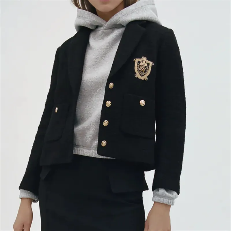 Femmes Blazer Court Vintage Simple Boutonnage Veste De Costume Noir Applique Slim Manteau Solide Couleur Formelle 210430