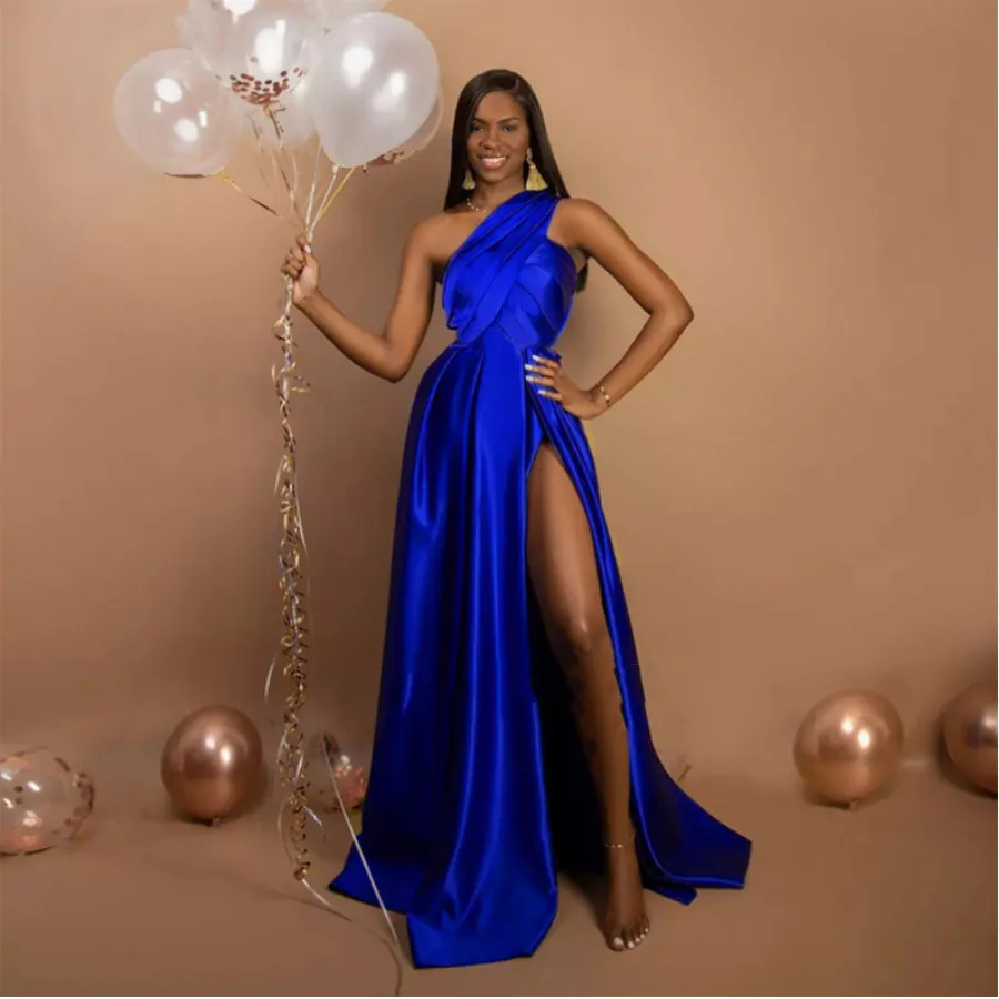 Royal Blue Spaghetti Strap Sleeveless Satin Ball Gown Prom Dress