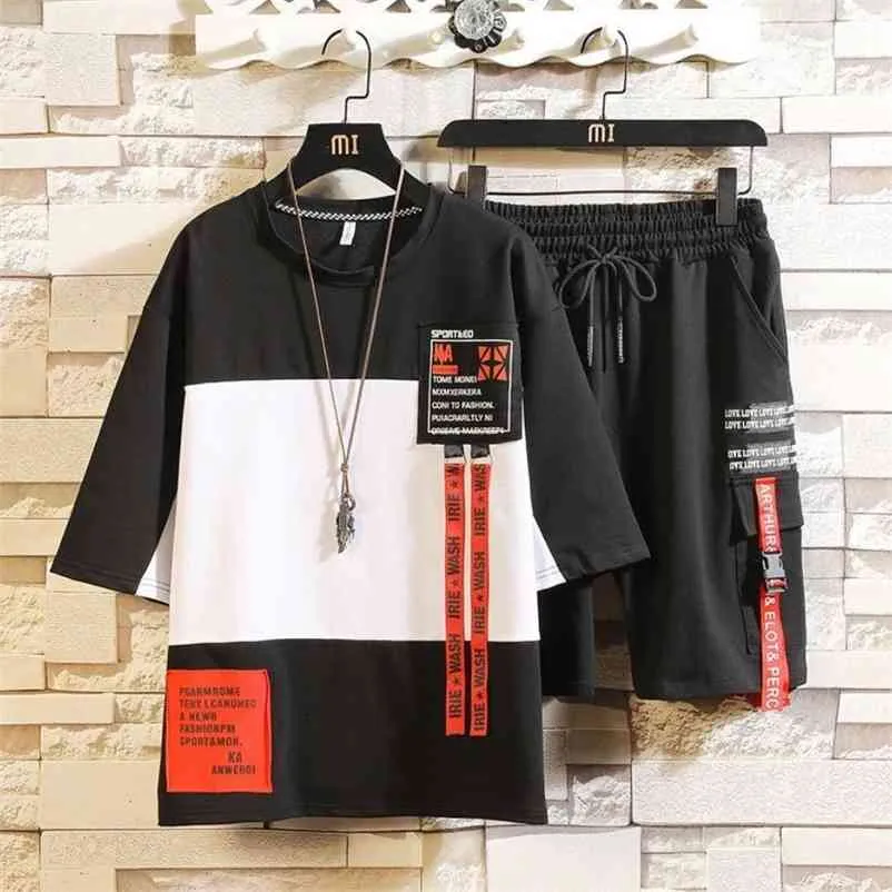 Estilos de moda Os conjuntos de homens hip hop roupas streetwear roupa de verão masculino t-shirt e calça dois pedaços conjunto de hip-hop tamanho 3xl 210722