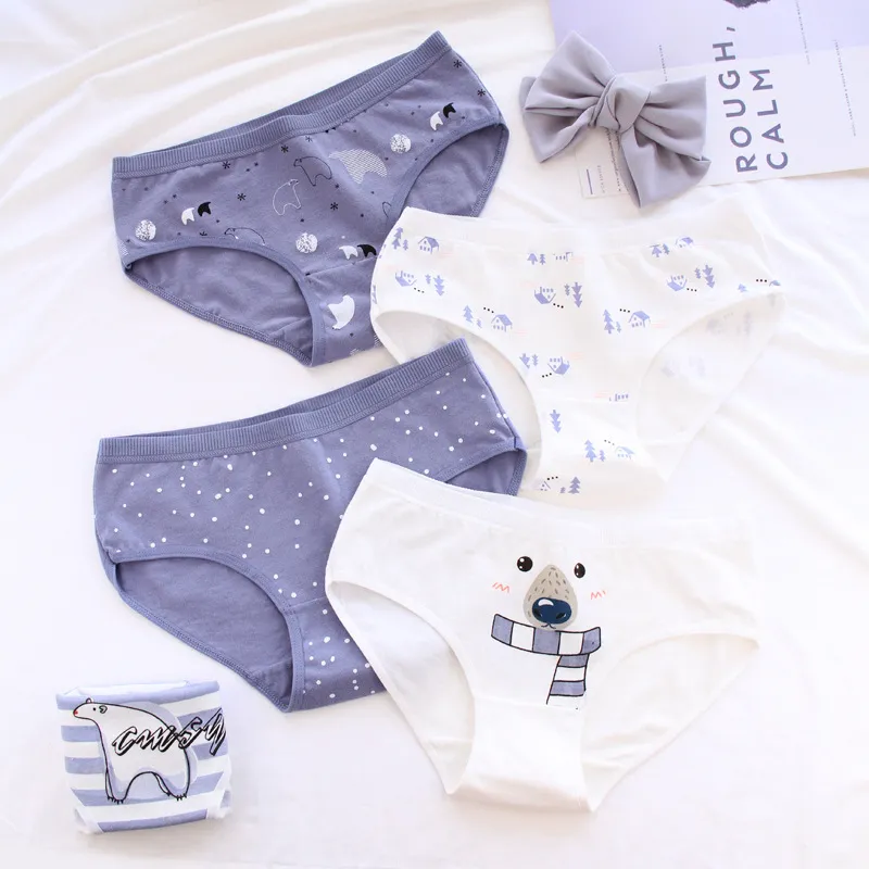 Nouveau Arrivé 4PCS / Lot Girl Culotte Bear Sous-vêtements imprimé Slips de dessin animé de coton Lingerie Soft Culotte confortable en gros 0745 2463 Q2