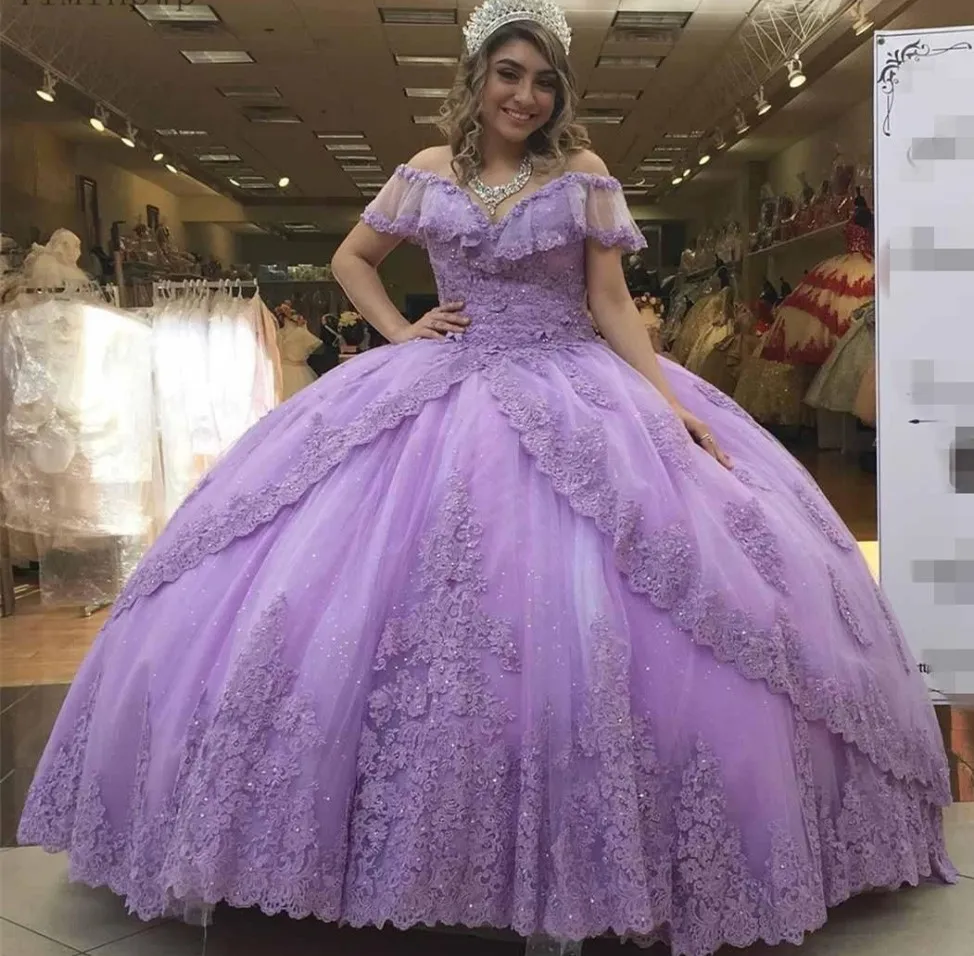 منتفخ أرجواني الكرة ثوب فساتين quinceanera الطابق طول تول الحلو 16 اللباس قبالة الكتف الرباط يزين حفلة عيد ميلاد الحزب الرسمي ثياب 2022