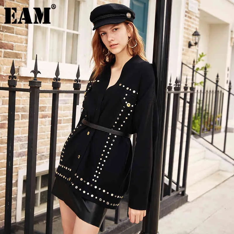 [EAM] Rivet Big Size Knitting Cardigan Sweater Loose Fit V-Neck Long Sleeve Women Fashion Spring Autumn 1K910 21512