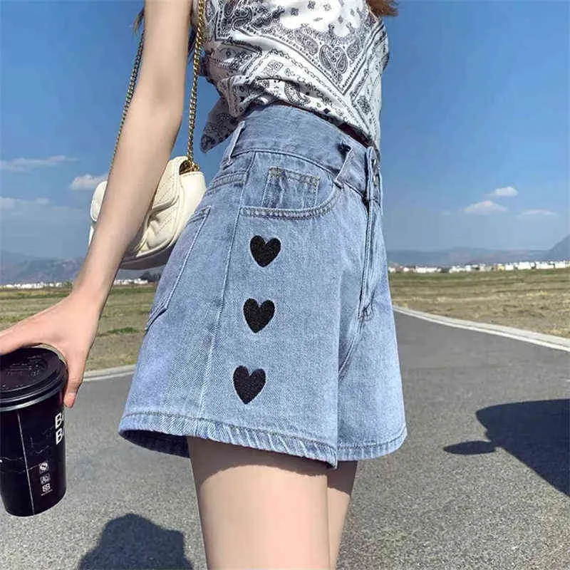 2022 Estate New Jean Shorts Moda coreana Love Heart Bottoms Vita alta Demin Short Feminimos Vita alta Short Articoli all'ingrosso Y220311