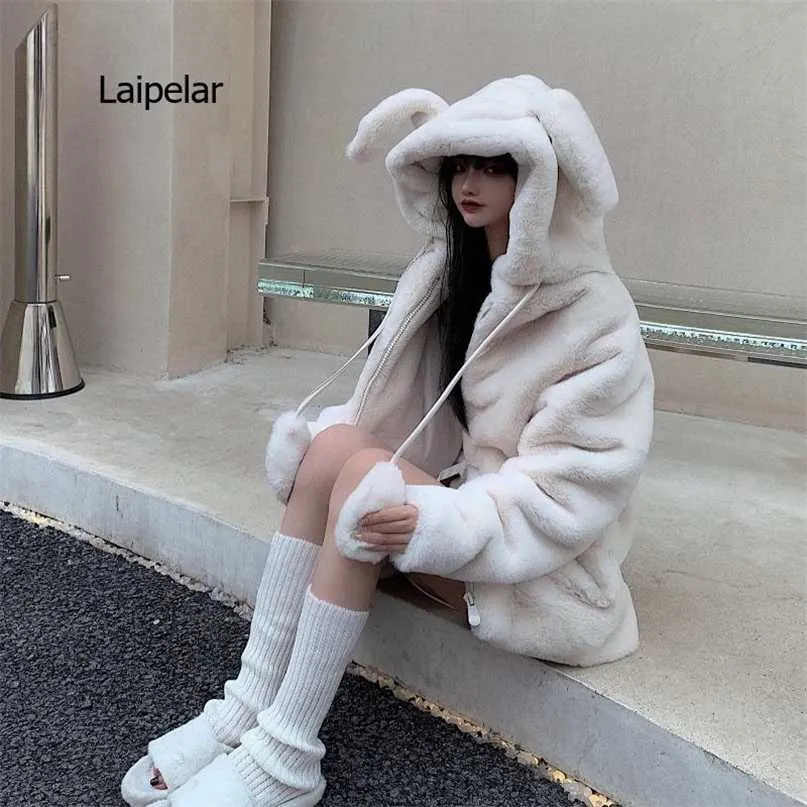 Veste moelleuse de printemps avec oreilles de lapin manches raglan fermeture éclair surdimensionnée légère douce harajuku kawaii fausse fourrure à capuche 211220