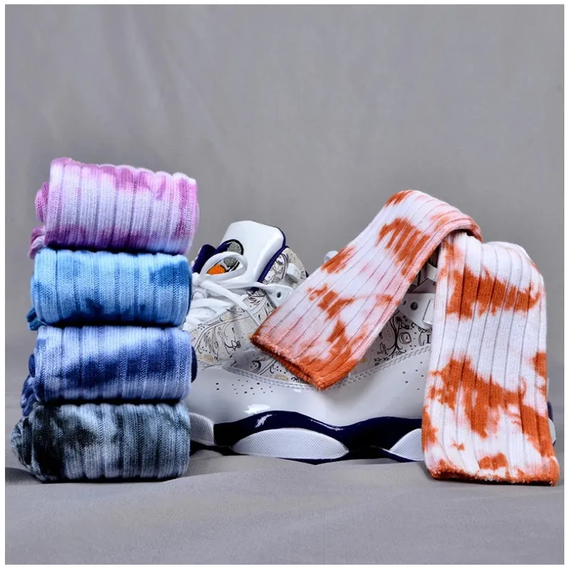 Calzini HipHop Tie-dye per uomo e donna in cotone colorato Vortex a righe divertenti Happy Fashion Skateboard calzini casual per ragazze morbide