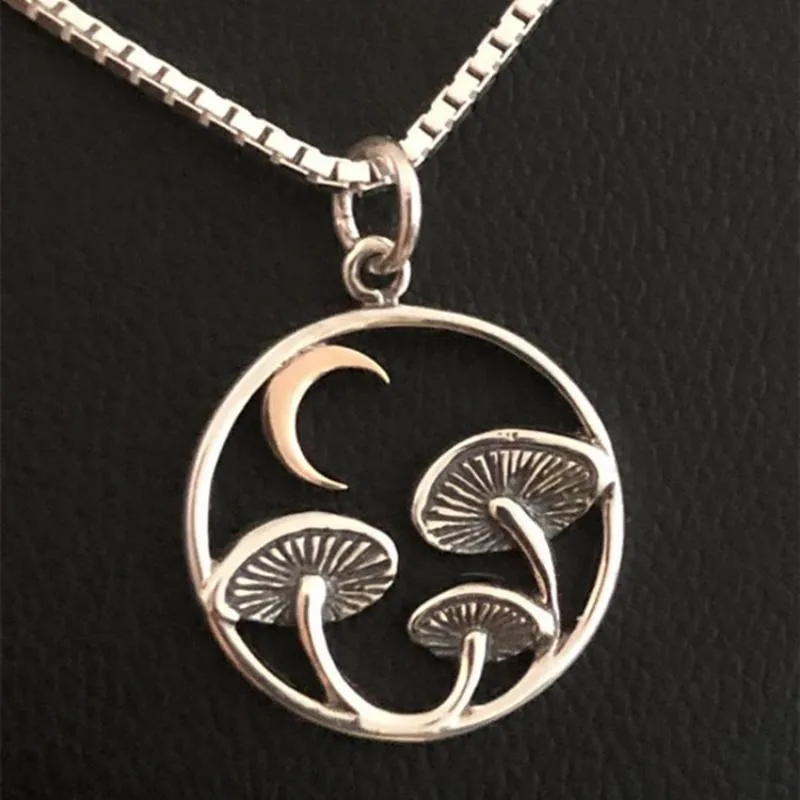 Pendant Necklaces Metal Moon Mushroom Chain Simple Hollow Necklace Men's And Women's Unique Punk Jewelry Novelty