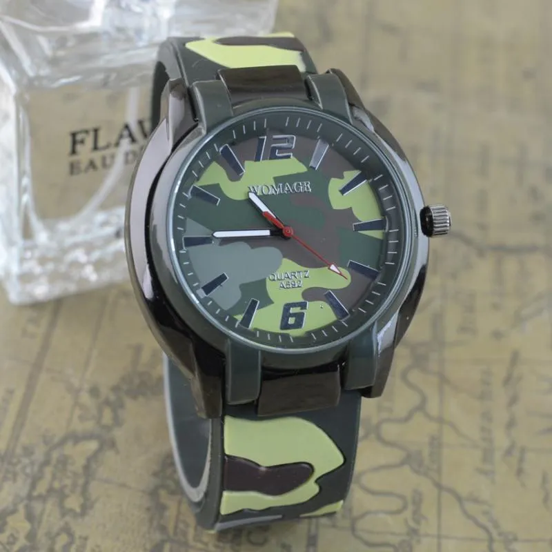 Armbandsur reloj hombre 2021 mode märke kvinna militär kamouflage klocka dam män utomhus fritid silikon sport klockor