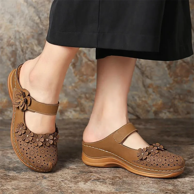 Sandały Letnie kobiety kliny kwiaty vintage zamknięte u nogi regulowane haczyka leniwe puste buty platformy mujer sandalias