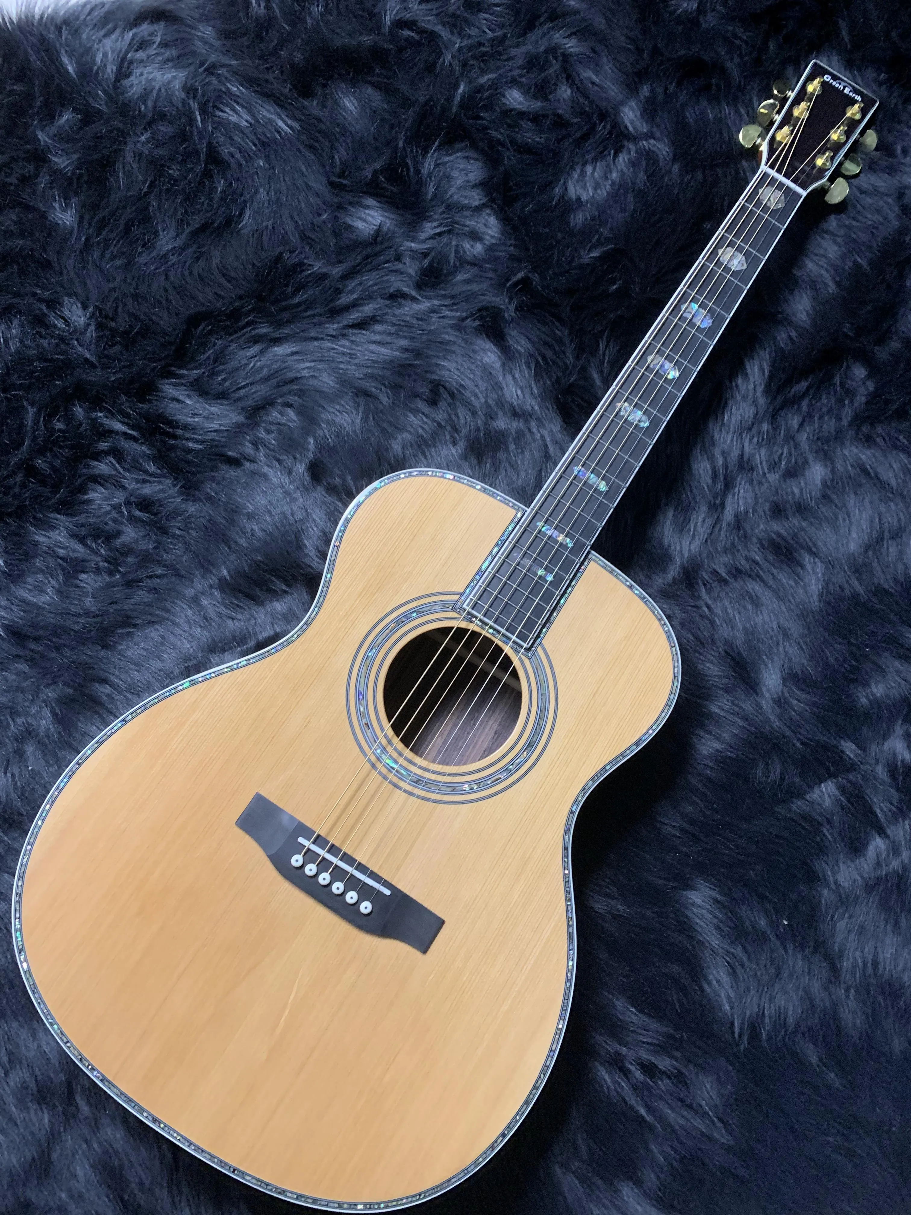 2022 Green Earth 40 "guitarra acústica 6-string. Spruce Topo e Rosewood para trás e os lados Abalone Shell Bound Fretboard.