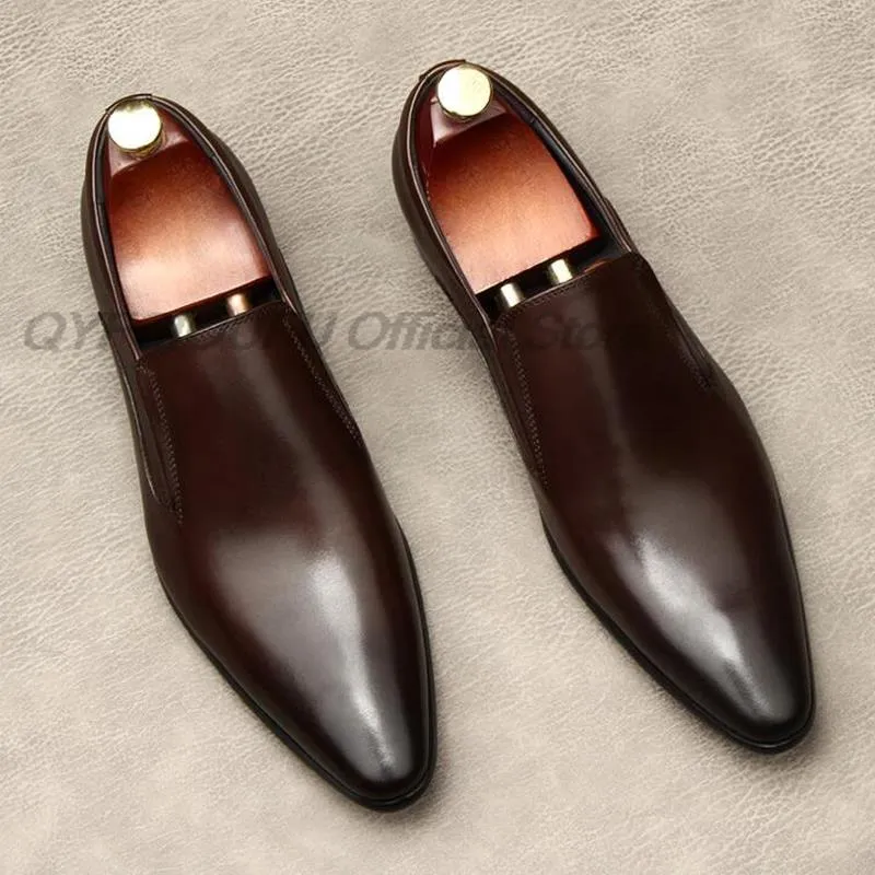 Luxe mannen jurk schoenen lederen puntige teen bruiloft loafers bruin zwart zakelijke kantoor formele slip op heren schoenen