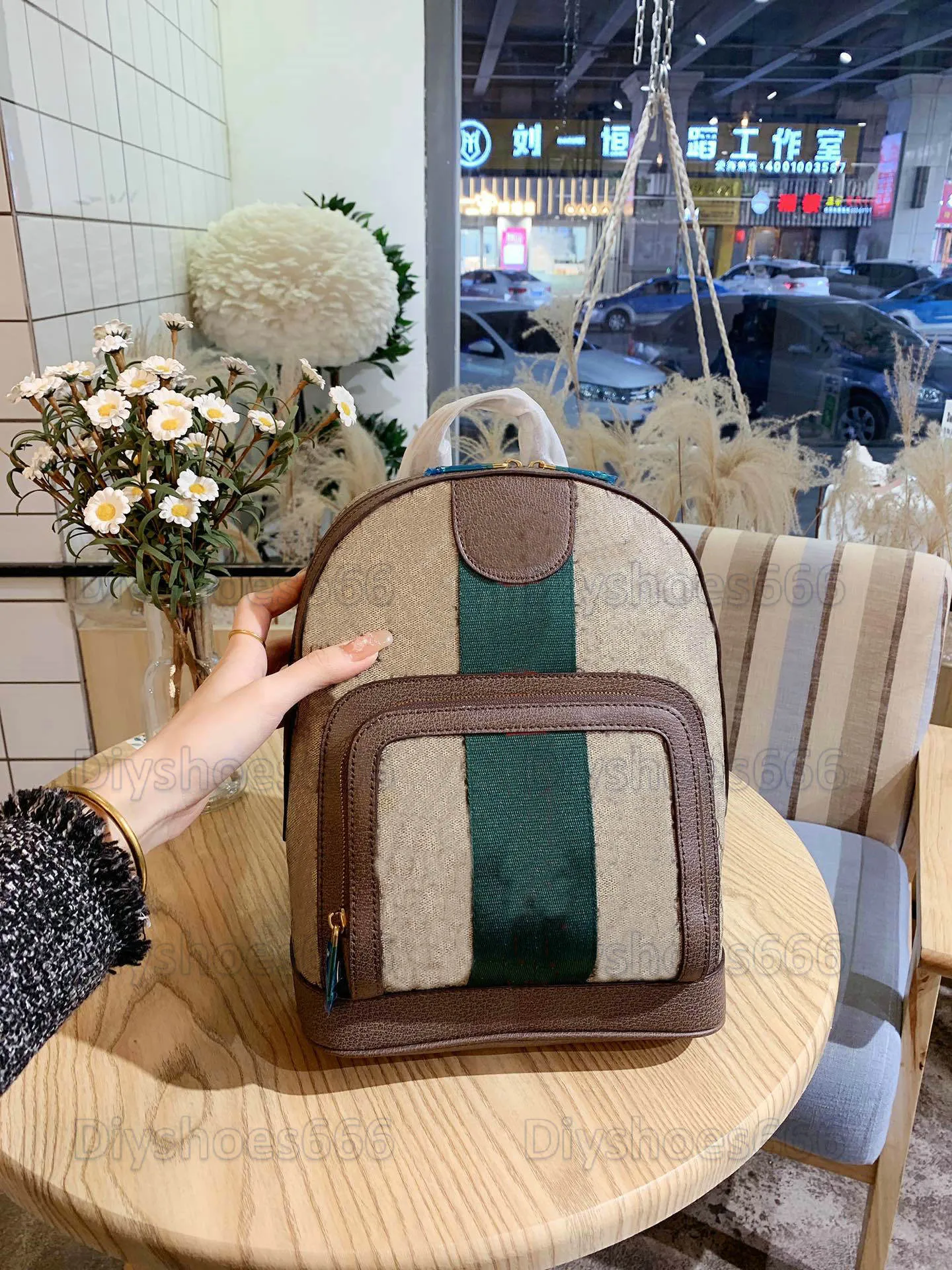 Maletin sales mochila hombre