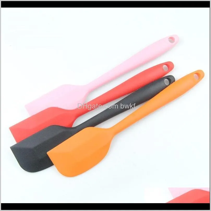 21cm silicone spatula batter scraper non-stick rubber cake spatula for cooking baking heat resistant dishwasher safe cake tools sz597