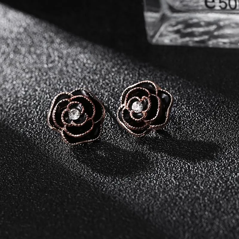 Stud Famosi designer di gioielli Orecchini Piccoli fiori di camelia Orecchini di moda per le donne