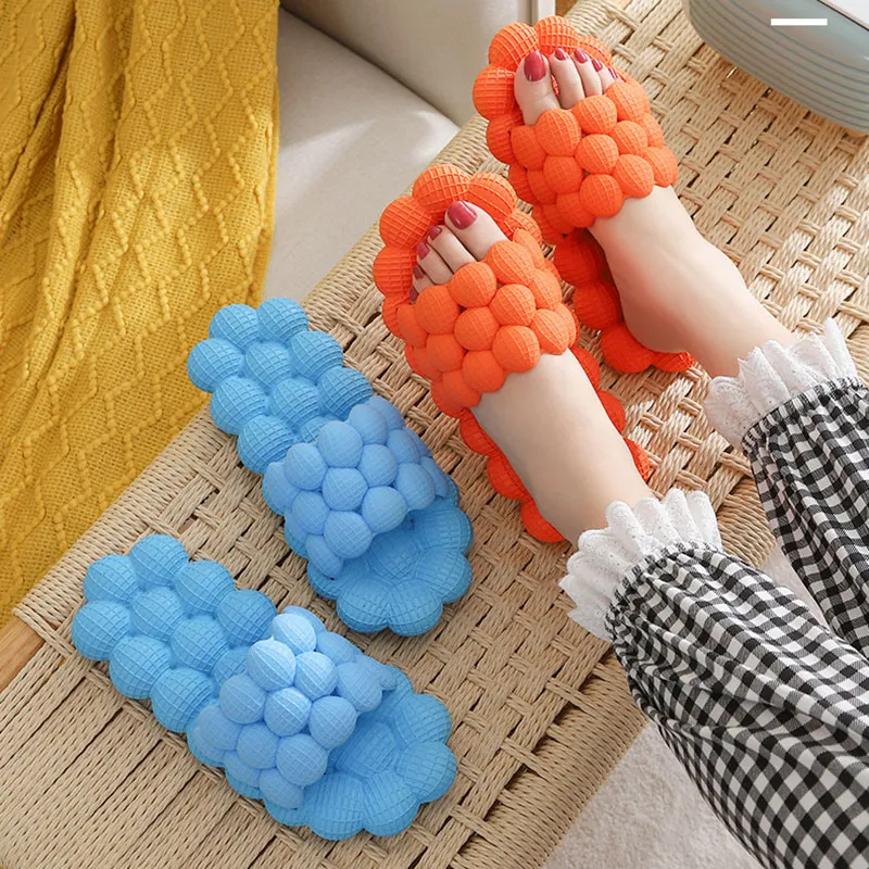 Men Summer Slippers Non-slip Women Bubble Sandals Platform Massage Slippers for Man Beach Flip Flops Home Bathroom Slides Shoes