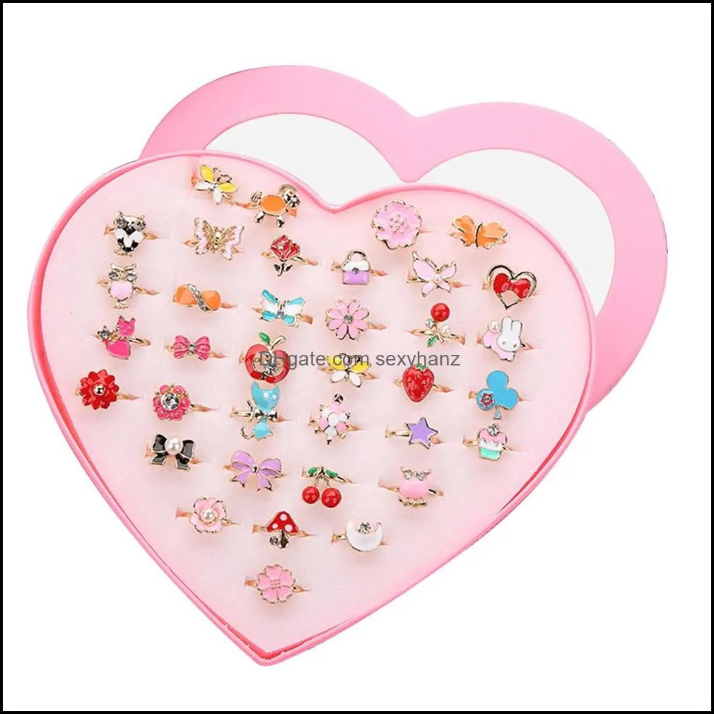 36pcs Colorful Children Cute Adjustable Rings Sparkle with Heart Shape Display Case for Kids Birthday Party Favors