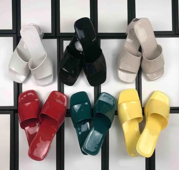 2021 Merk luxe ontwerpers fruit kleur jelly slippers sandalen glijzomer vrouwen vrouw puntige hiel mode maat 35-41 comfortabele hoge kwaliteit met doos stofzak