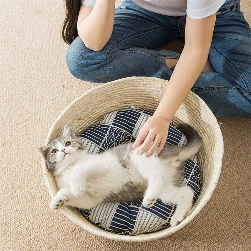 Japanese Style Cat Bed Rattan Four-season Universal Woven Couch Basket Nest Summer Cool Pet Supplies* 211111