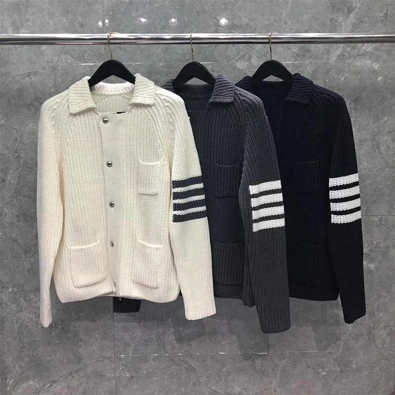 DongguanブランドDAIZHIINGEY新しいTBカーディガン男性の男性と女性の同じ4つのバーの厚い針の襟のセーターニットコート