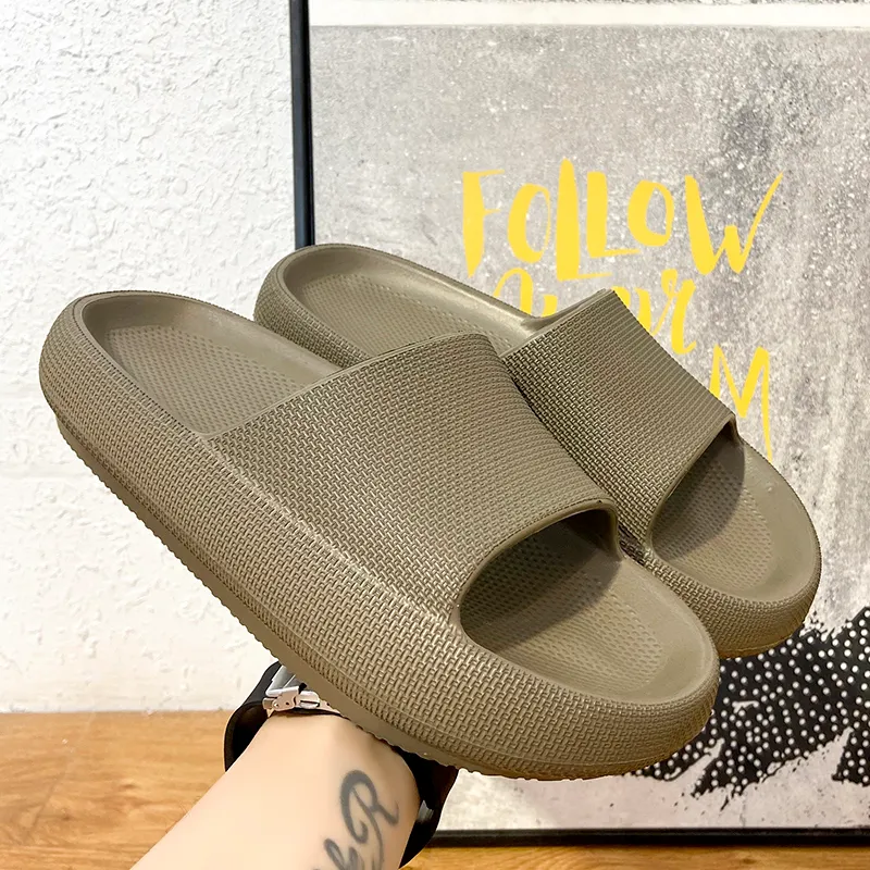 Outdoor Lawn Kryty Mężczyźni Moda Kapcie Lady Dżentelmeni Piaszczyste Buty Plażowe Klapki Miękkie Doto Flip-Flops Luksusowy Projektanci Sandały