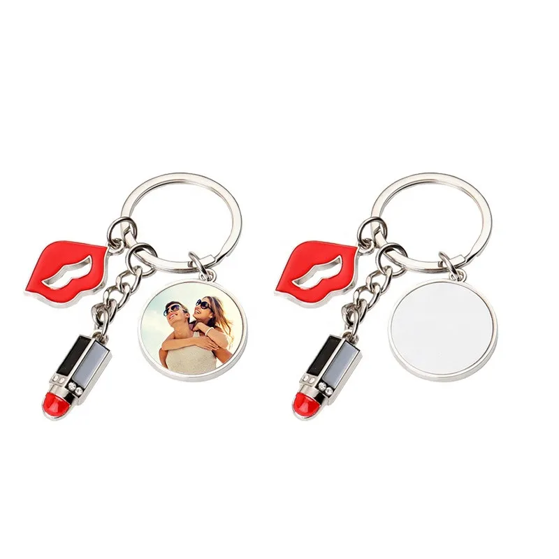 Personalized Red Lips Favor Metal Keychain Sublimation Lipstick Keyring with Diamond Cosmetic Decoration Mini Pendant Fesival Party Gift