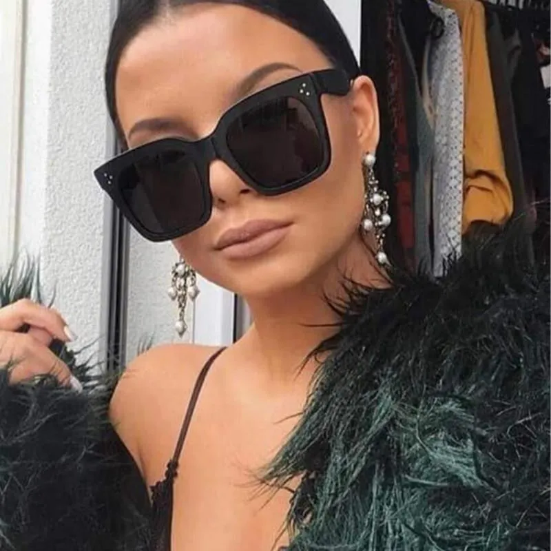 Lunettes de soleil carre surdimensionnees noires pour femmes Gradient Summer Summer Sun Glasses Sun Big Frame Protection UV Polycarbonate Lens
